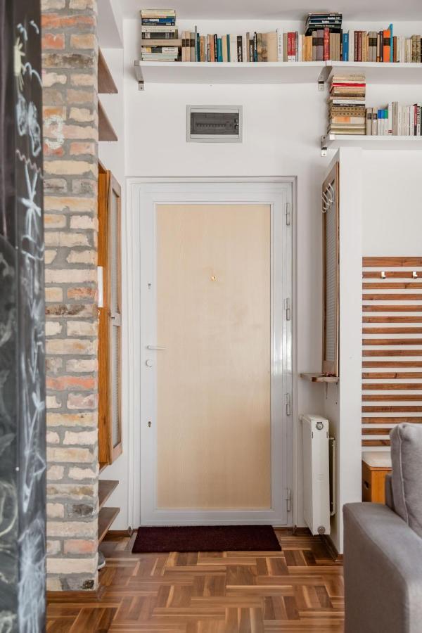 בודפשט Relax Into Loft Living At A Light-Filled City Escape מראה חיצוני תמונה