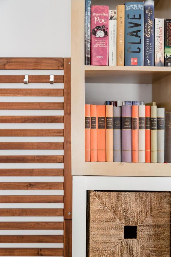 בודפשט Relax Into Loft Living At A Light-Filled City Escape מראה חיצוני תמונה